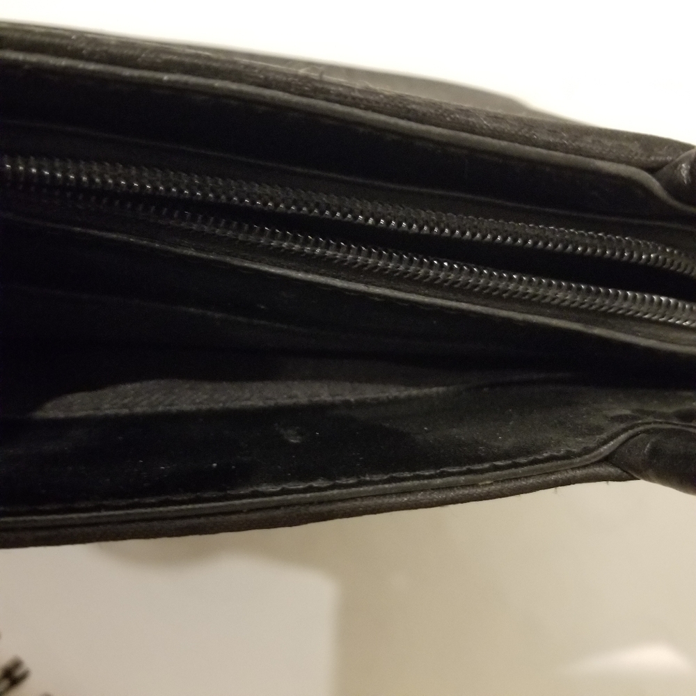 Sturdy Small Black Handbag - Picture 2 of 6